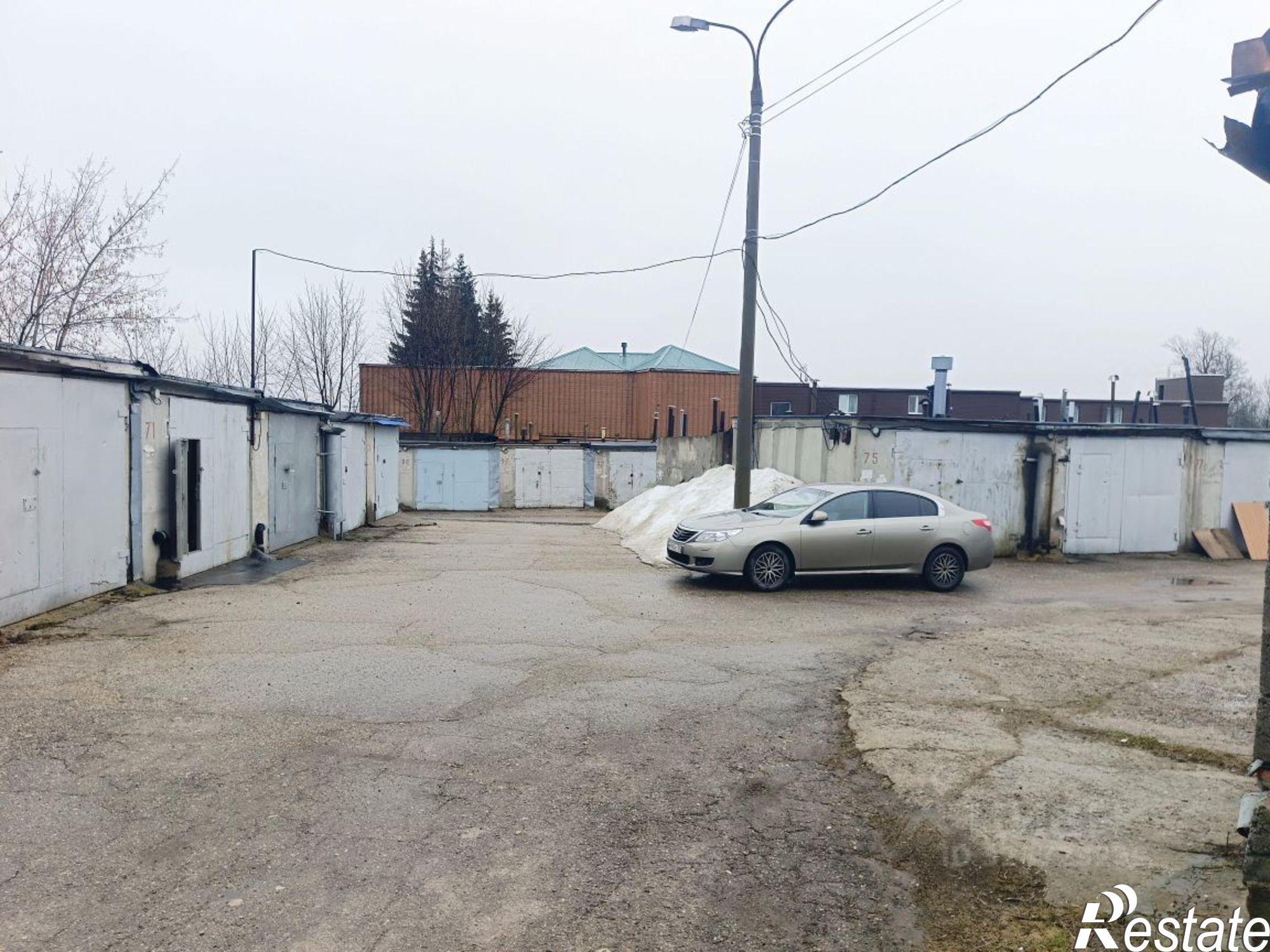 Купить гараж, место в паркинге за 1 100 030 рублей на Университетская улица, 50