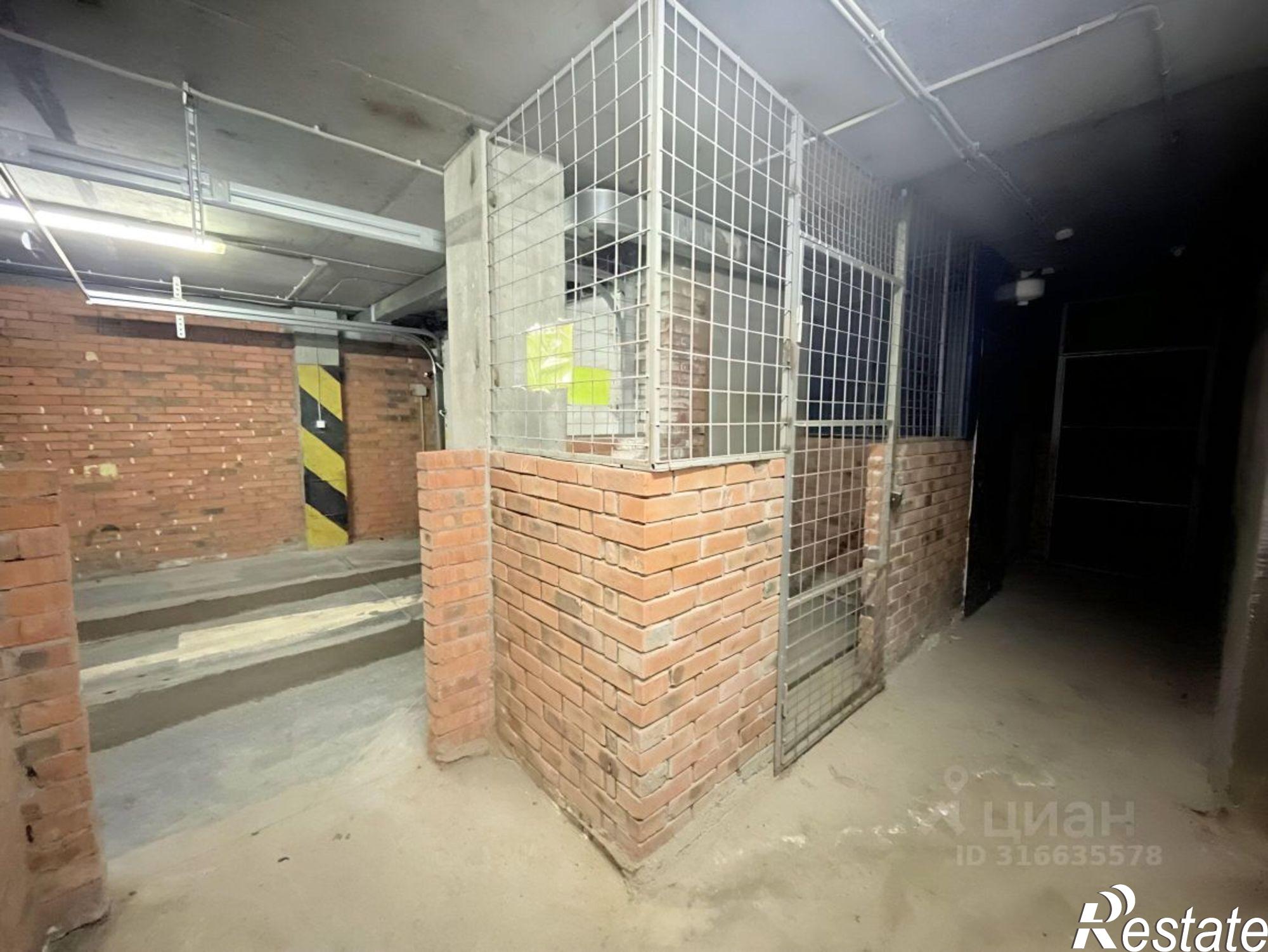 Сдать складское помещение за 2 000 рублей на улица Пирогова, 2 к2