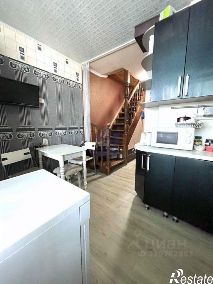 3-комн квартира улица Гагарина, 53 к1,  д. 53 к1