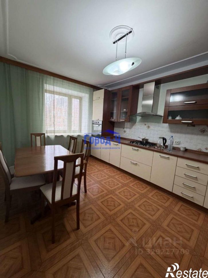 3-комн квартира ул Ардалиона Игнатьева, 11,  д. 11