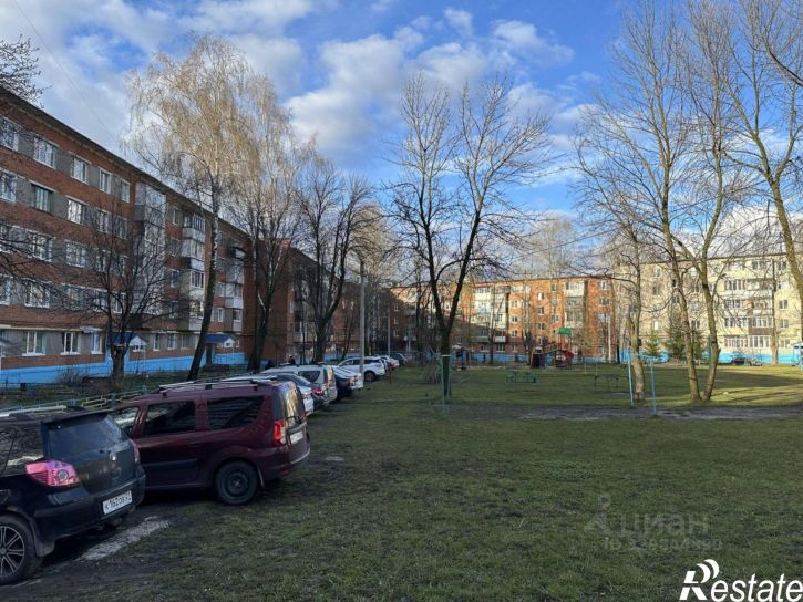 3-комн квартира улица Ленинского Комсомола, 12,  д. 12