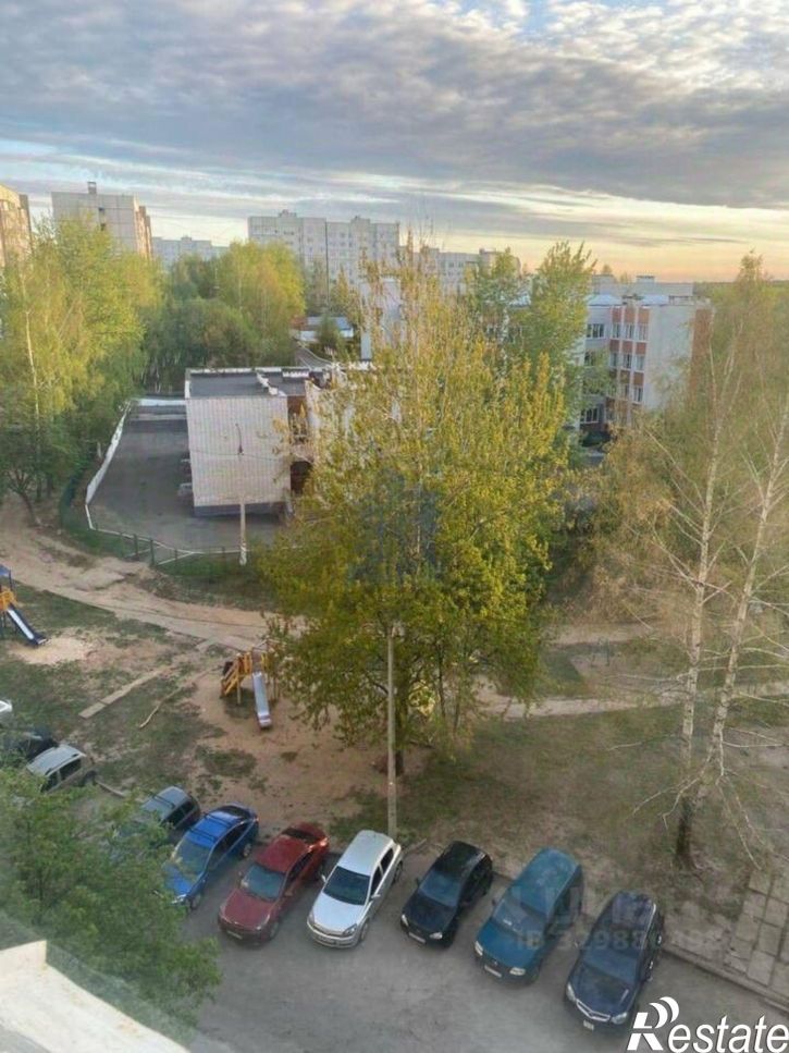 4-комн квартира улица Лебедева, 9,  д. 9