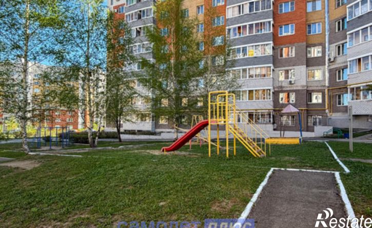 2-комн квартира улица Петра Ермолаева, 1,  д. 1