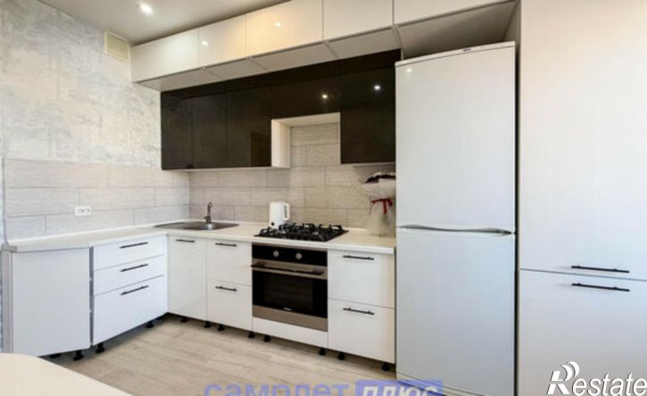 2-комн квартира улица Петра Ермолаева, 1,  д. 1