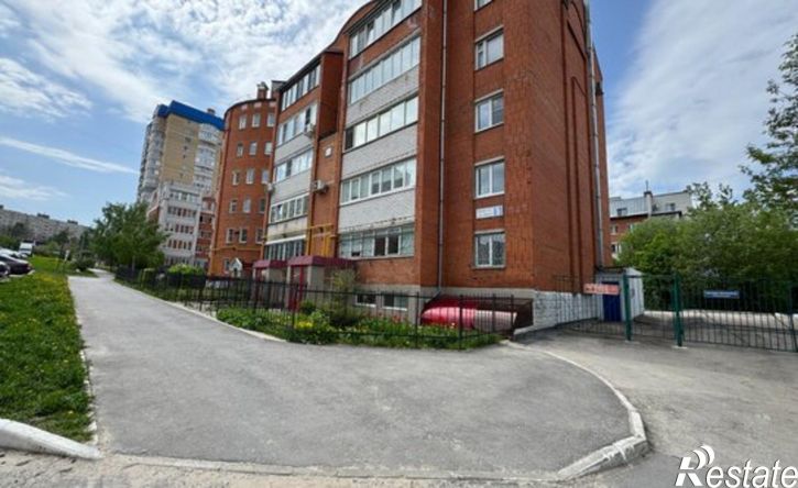 4-комн квартира ул Ардалиона Игнатьева, 5,  д. 5