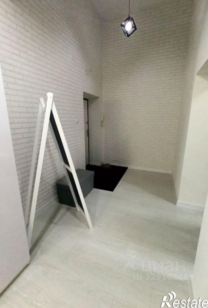 3-комн квартира Московский проспект, 19 к5,  д. 19 к5