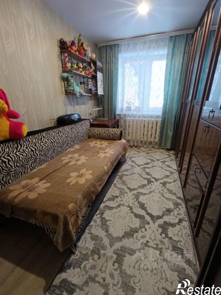 3-комн квартира улица 50 лет Октября, 4,  д. 4