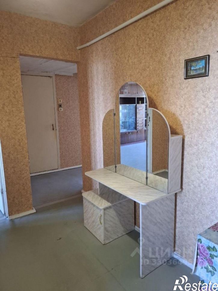 3-комн квартира ул Ахазова, 1,  д. 1
