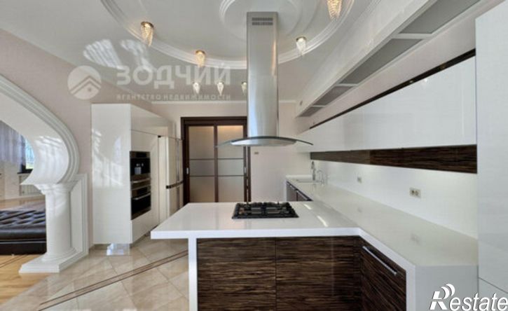 4-комн квартира улица Алексея Талвира, 32,  д. 32