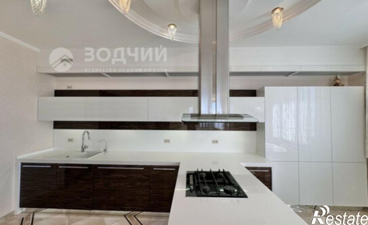 4-комн квартира улица Алексея Талвира, 32,  д. 32