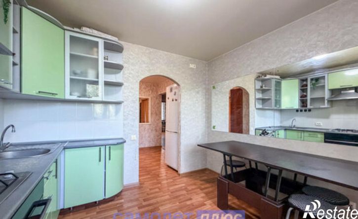 2-комн квартира улица 324-й Стрелковой Дивизии, 5,  д. 5