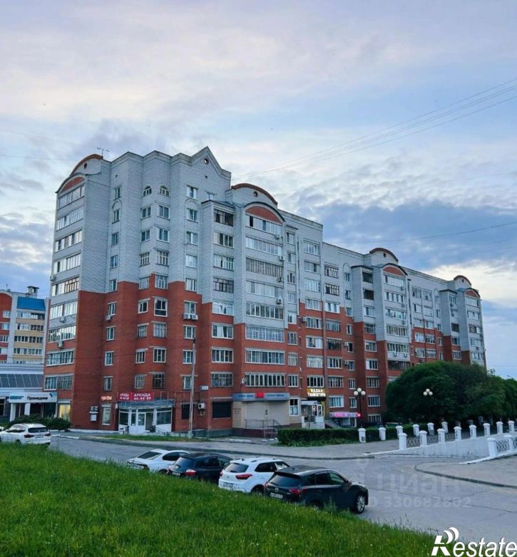 3-комн квартира пр-кт Максима Горького, 36/1,  д. 36/1
