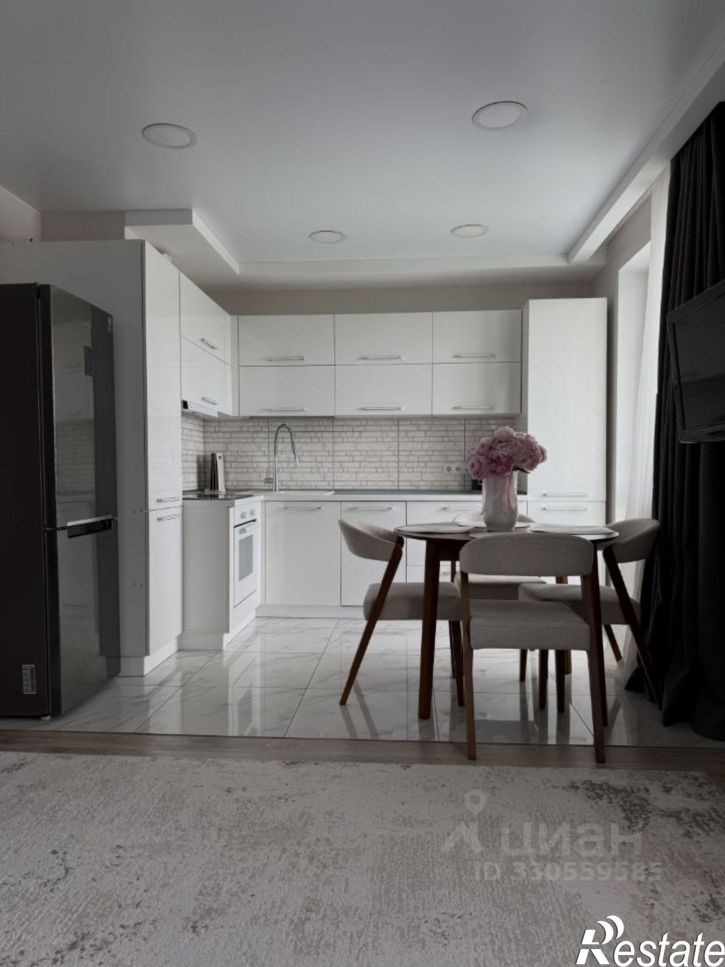 3-комн квартира ул Пирогова, 1 6,  д. 1 6,  к. 6