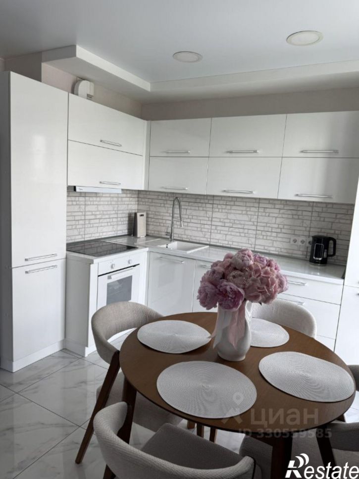 3-комн квартира ул Пирогова, 1 6,  д. 1 6,  к. 6