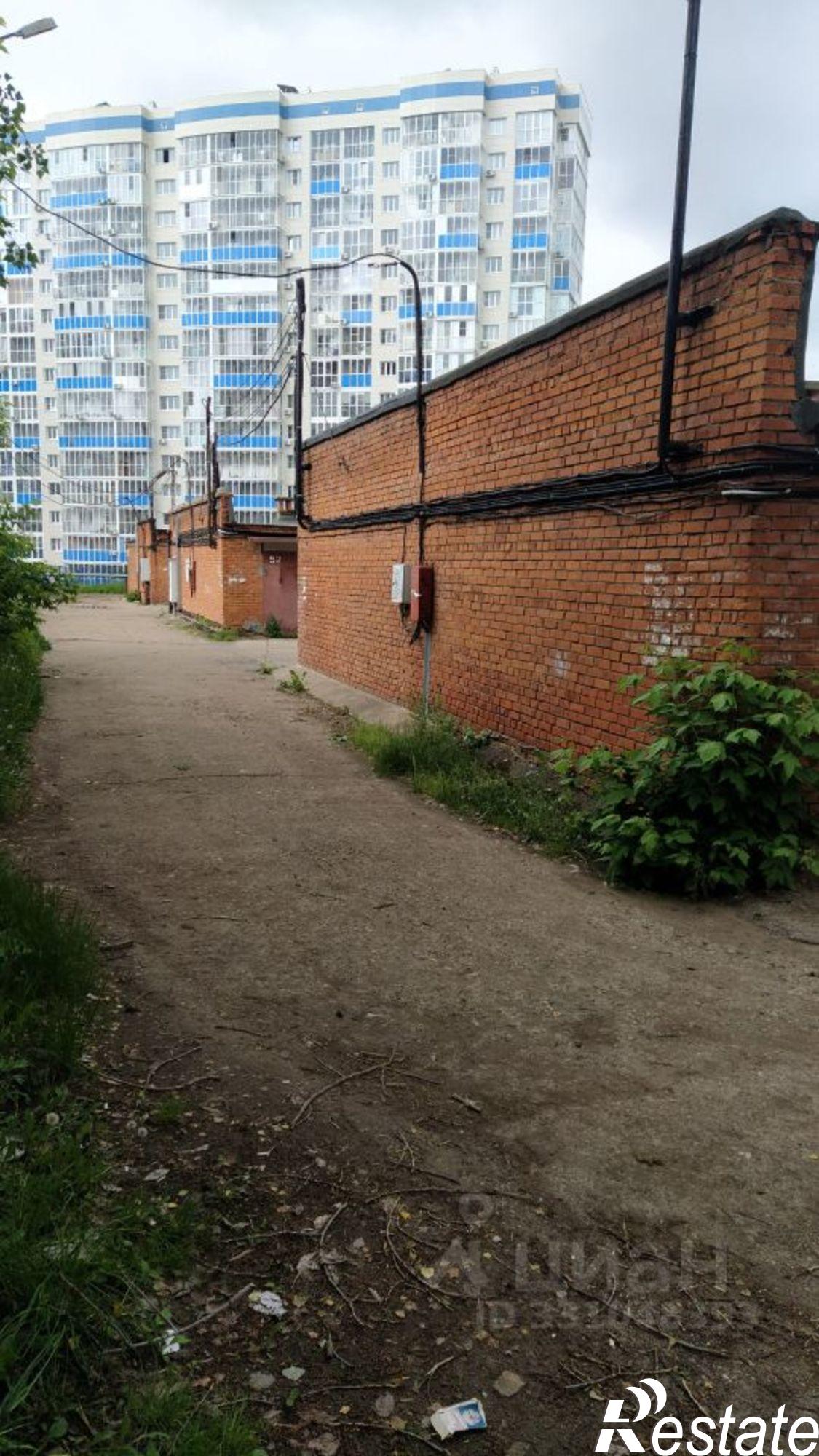 Сдать гараж, место в паркинге за 8 500 рублей на улица Афанасьева, 8