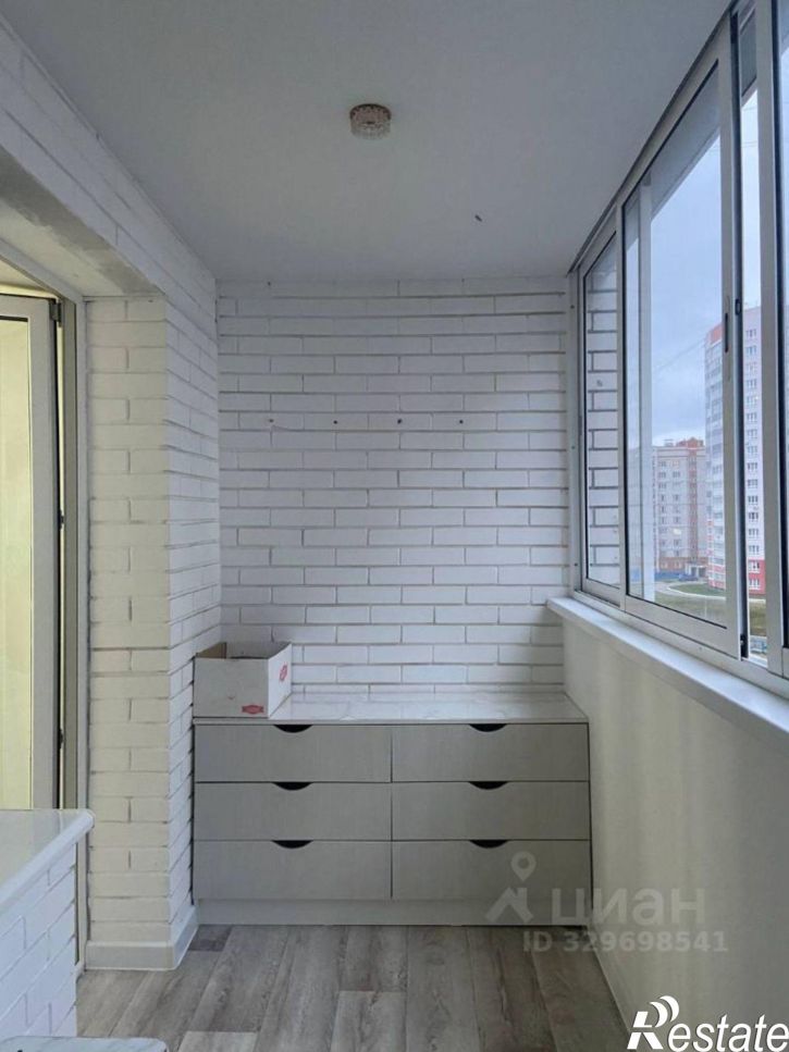 3-комн квартира проспект Тракторостроителей, 70 к2,  д. 70 к2