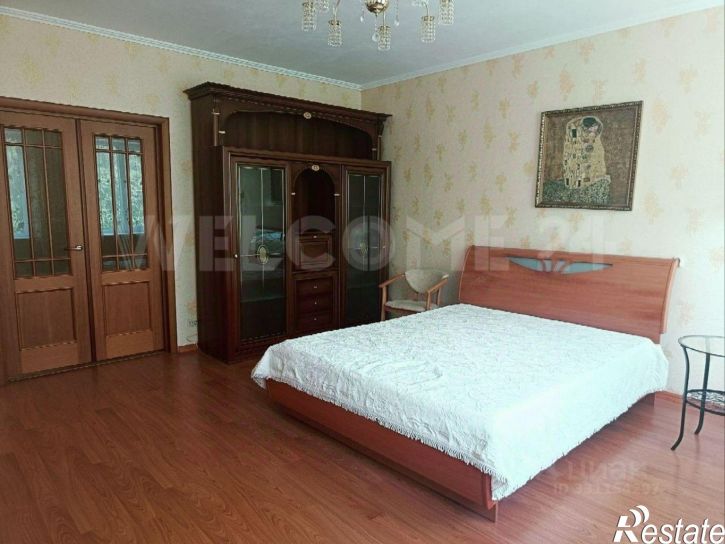 3-комн квартира улица Николая Ильбекова, 4 к1,  д. 4 к1