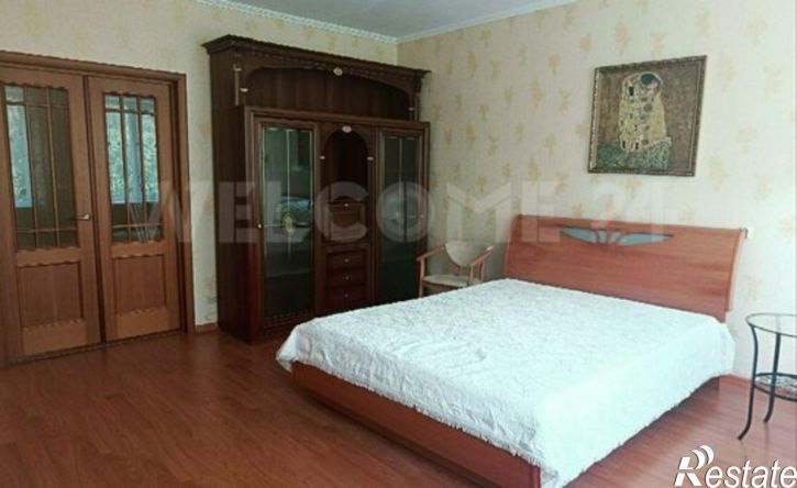 3-комн квартира улица Николая Ильбекова, 4 к1,  д. 4 к1