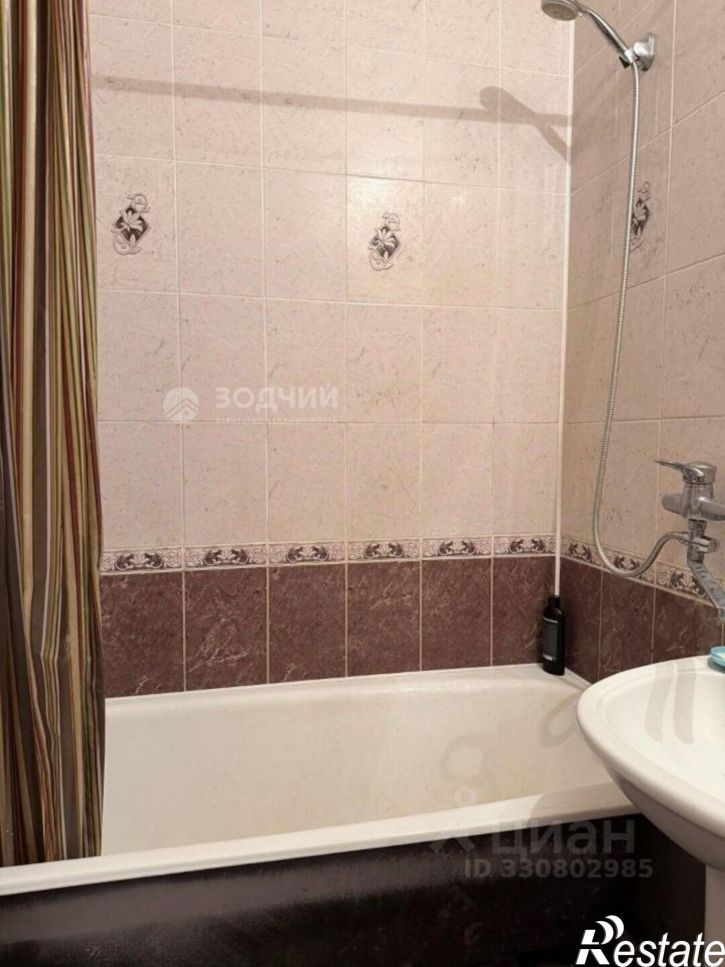 4-комн квартира проспект Тракторостроителей, 39,  д. 39