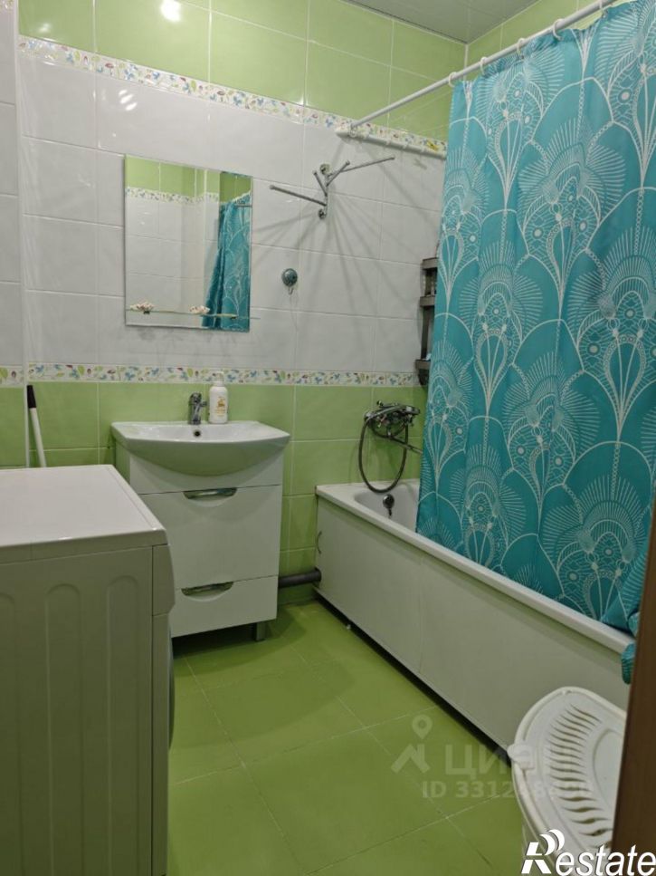 3-комн квартира улица Николая Смирнова, 7,  д. 7