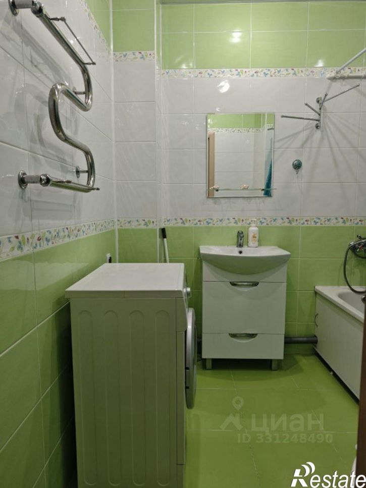 3-комн квартира улица Николая Смирнова, 7,  д. 7