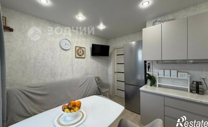 2-комн квартира Восточная улица (посёлок Восточный), 13,  д. 13