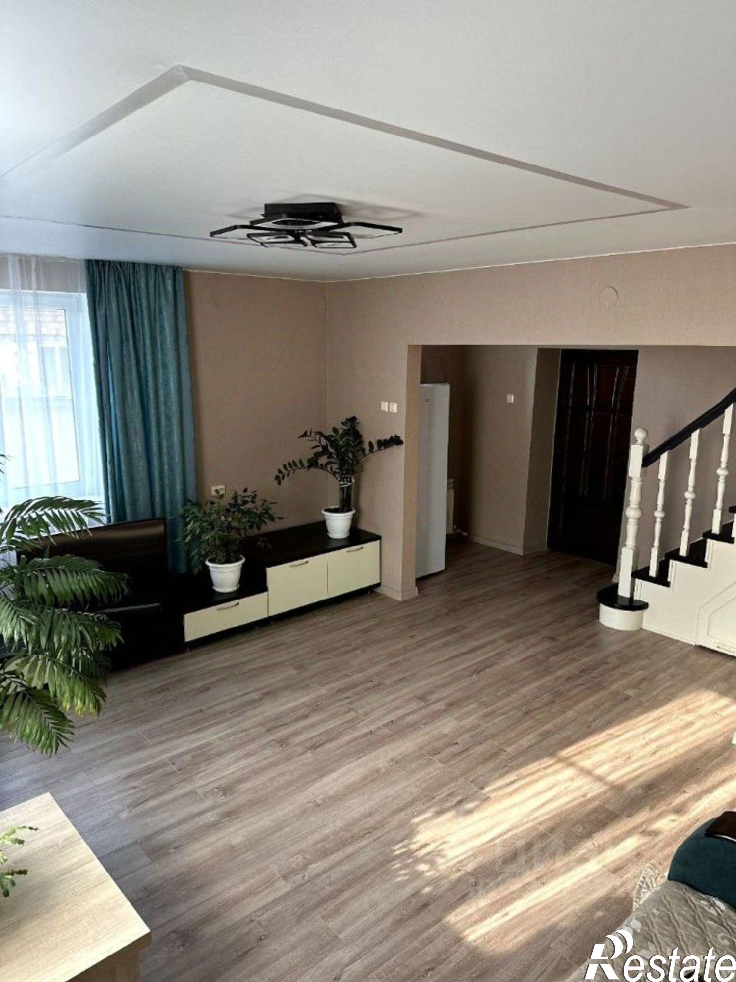 Купить дачу, дом, коттедж за 13 600 000 рублей на ул Абашевская, 26