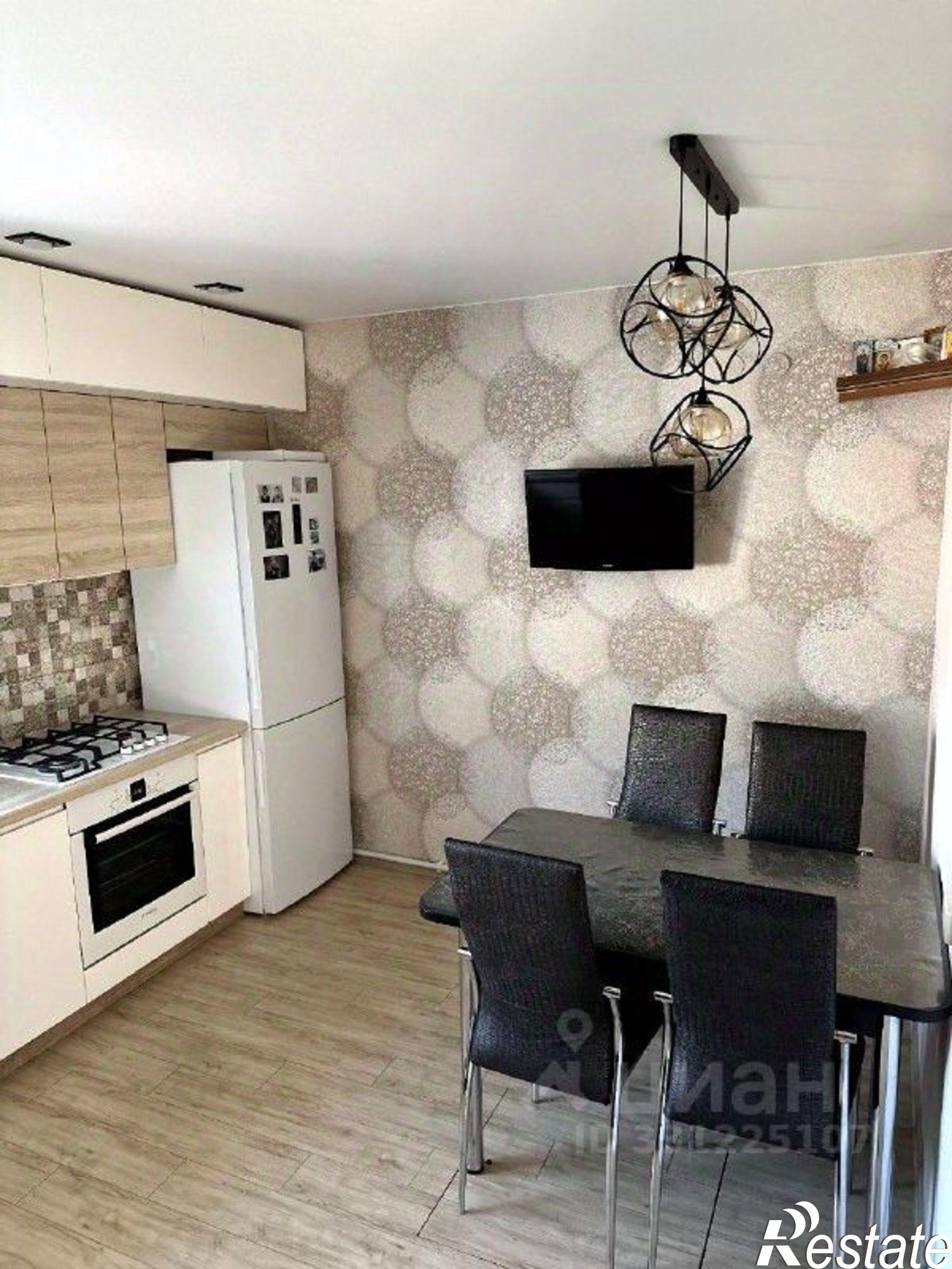 Купить дачу, дом, коттедж за 13 600 000 рублей на ул Абашевская, 26