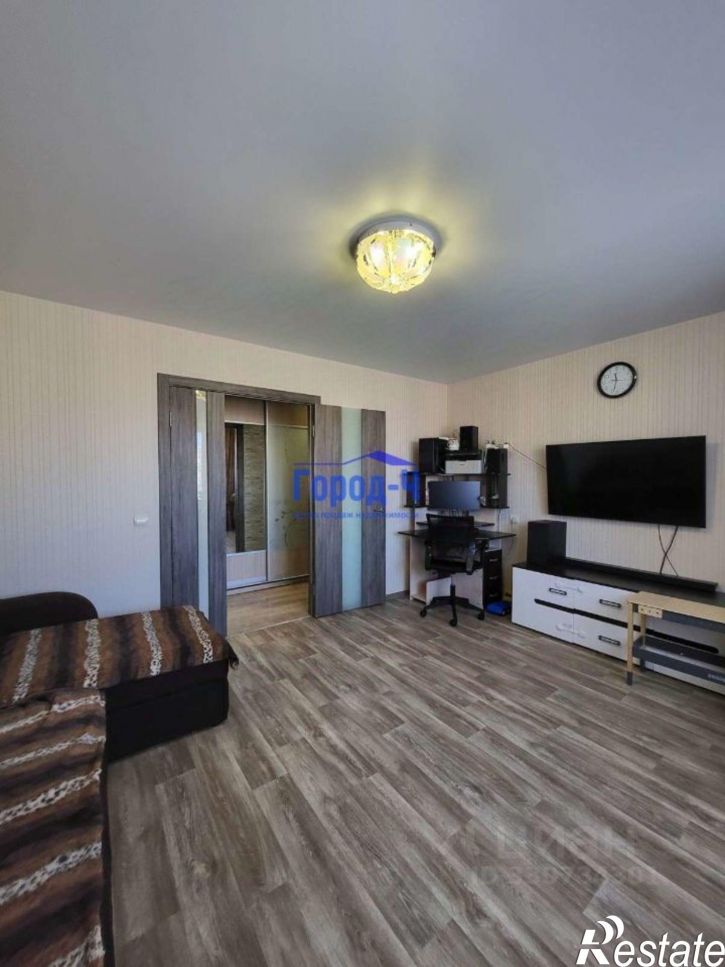 3-комн квартира Новогородская улица, 38,  д. 38