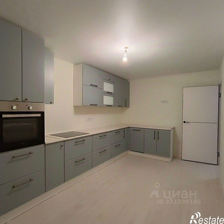 2-комн квартира улица Василия Алендея, 3,  д. 3