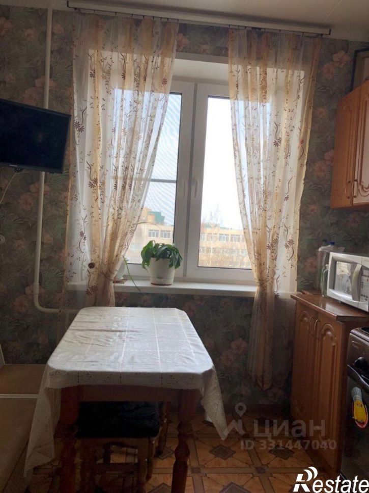 3-комн квартира пр-кт Максима Горького, 27,  д. 27