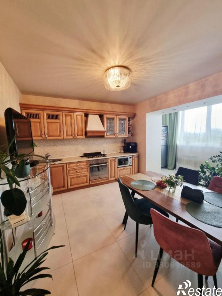 3-комн квартира улица Пирогова, 4 к2,  д. 4 к2