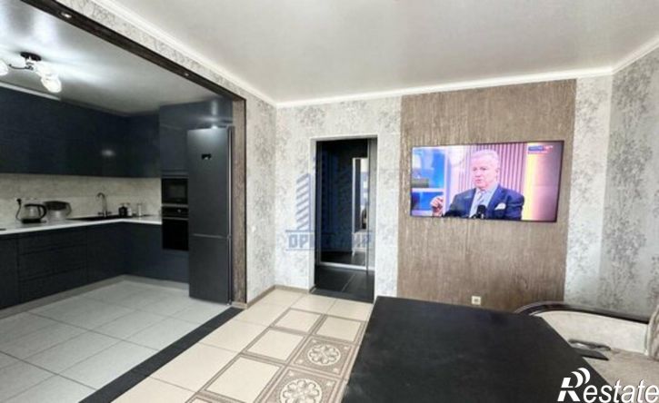 4-комн квартира пр-кт Тракторостроителей, 73,  д. 73