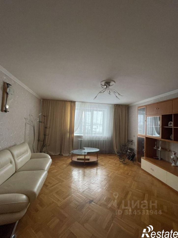 3-комн квартира улица Гагарина, 23,  д. 23