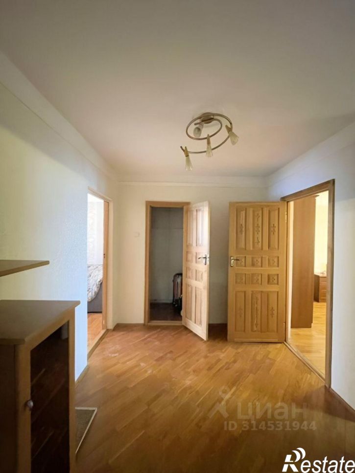 3-комн квартира улица Гагарина, 23,  д. 23