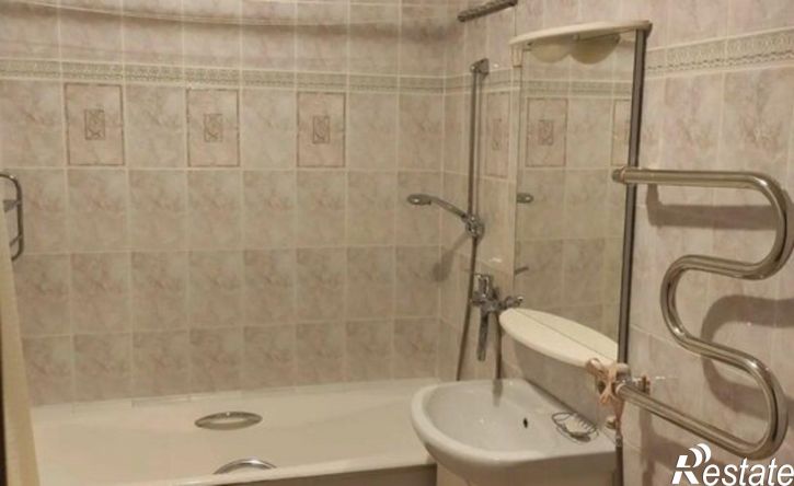 2-комн квартира пр-кт Максима Горького, 33,  д. 33