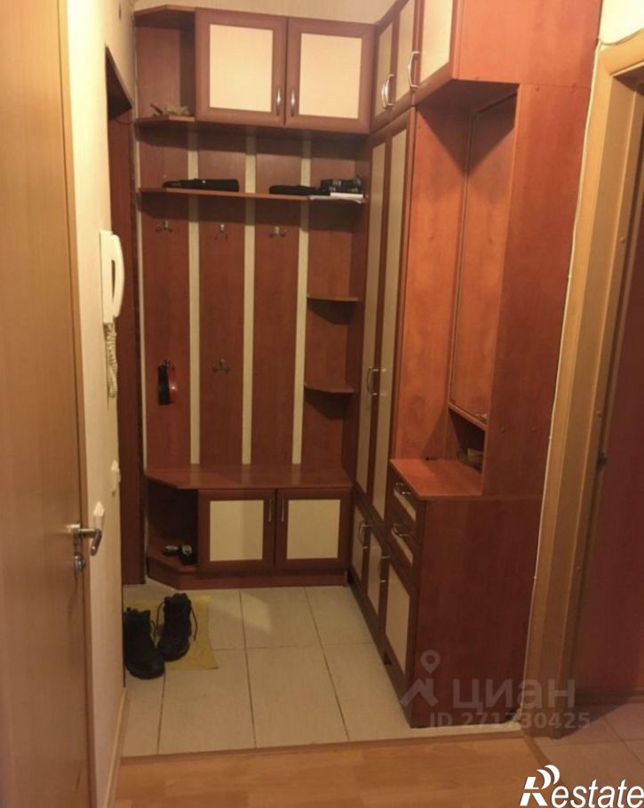 2-комн квартира пр-кт Максима Горького, 16,  д. 16
