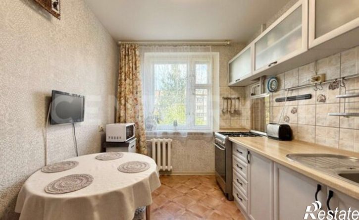 4-комн квартира пр-кт Тракторостроителей, 77,  д. 77