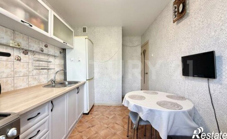 4-комн квартира пр-кт Тракторостроителей, 77,  д. 77
