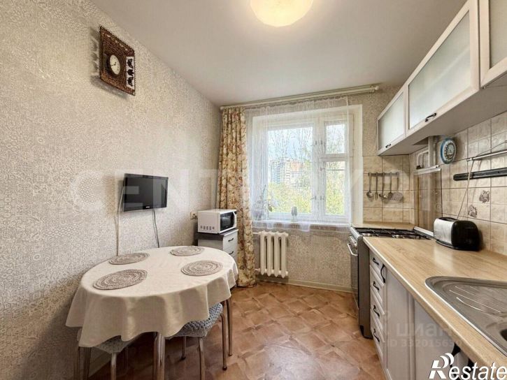 4-комн квартира пр-кт Тракторостроителей, 77,  д. 77