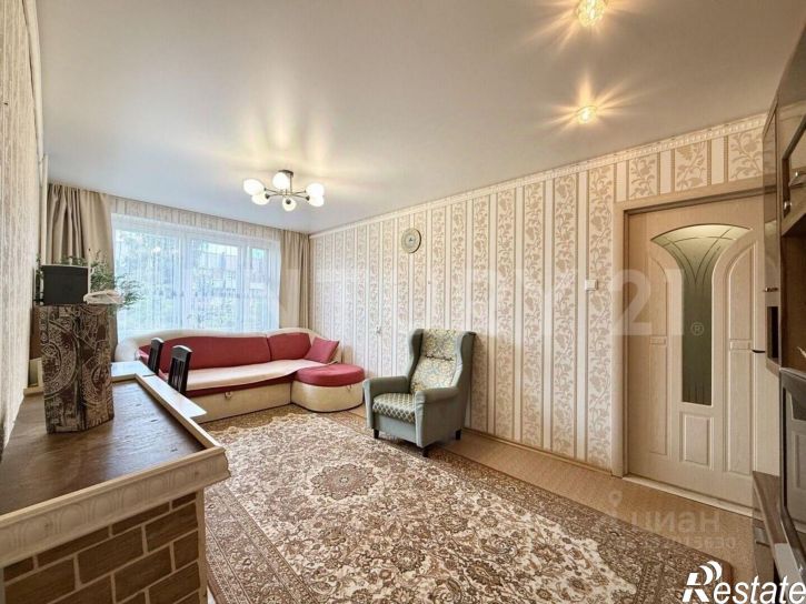 4-комн квартира пр-кт Тракторостроителей, 77,  д. 77