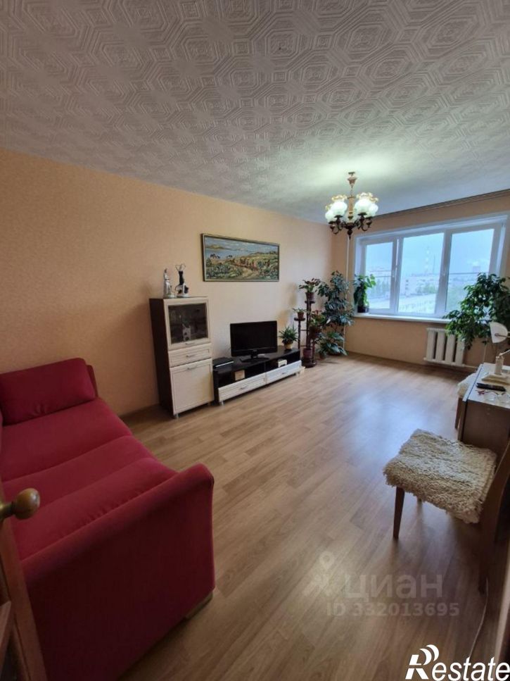 3-комн квартира пр-кт Тракторостроителей, 81,  д. 81