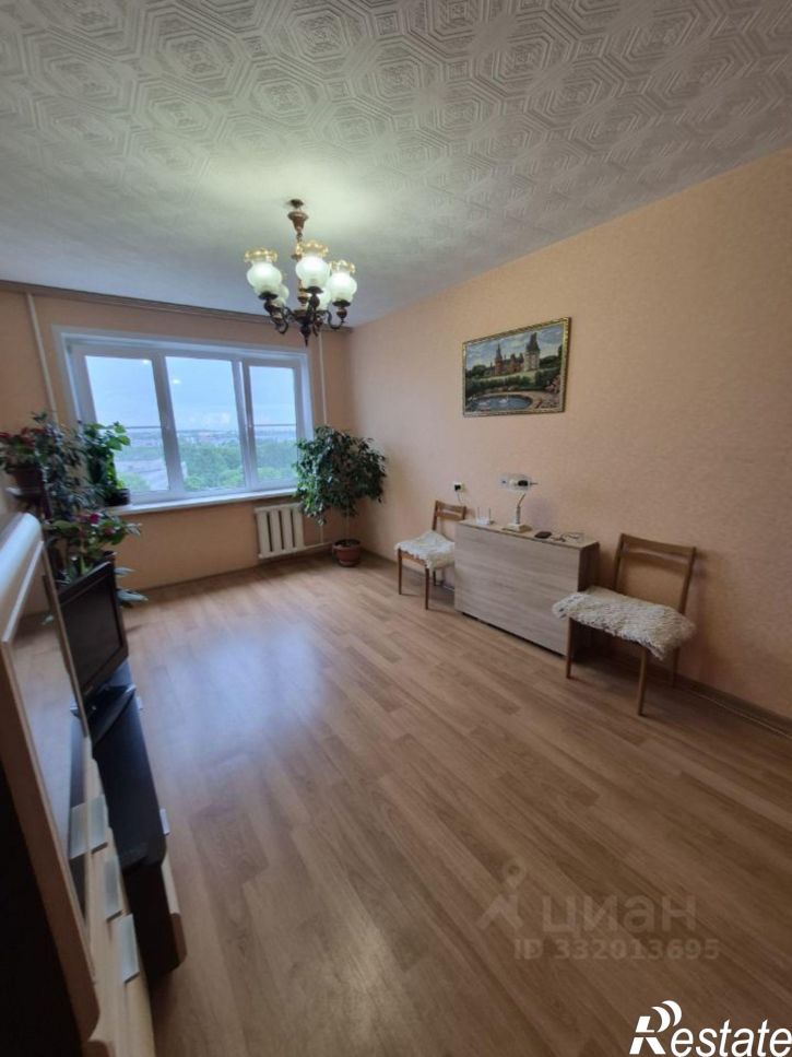 3-комн квартира пр-кт Тракторостроителей, 81,  д. 81