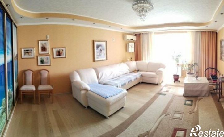 2-комн квартира пр-кт Тракторостроителей, 64,  д. 64