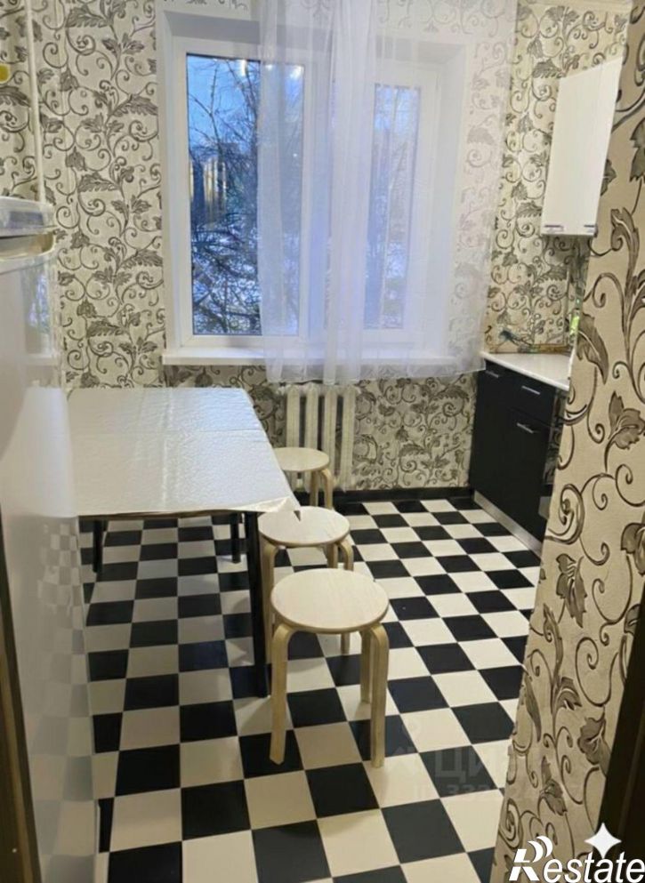 1-комн квартира ул Ахазова, 1,  д. 1