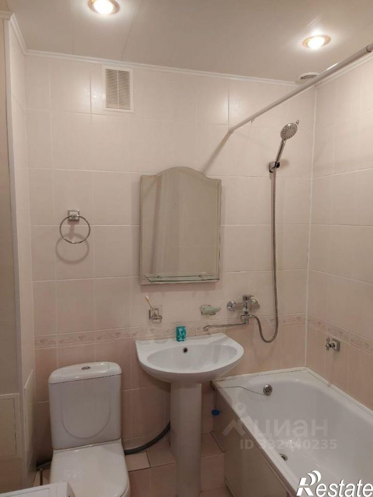 1-комн квартира б-р А.Миттова, 37В,  д. 37В
