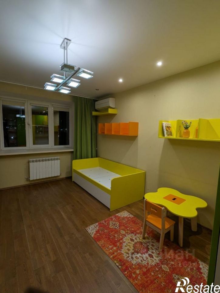 3-комн квартира б-р Олега Волкова, 5,  д. 5