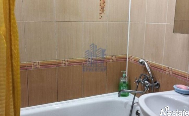 4-комн квартира пр-кт Максима Горького, 15,  д. 15