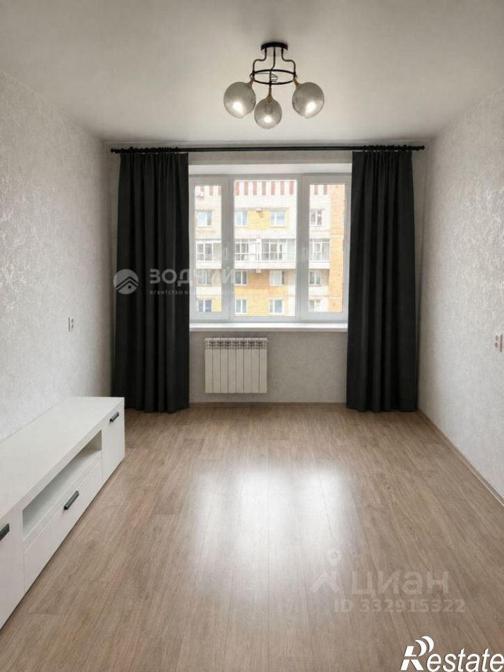 3-комн квартира пр-кт Тракторостроителей, 77,  д. 77