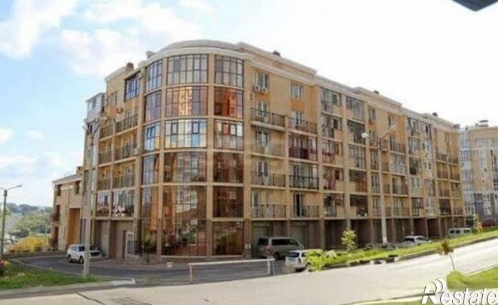 3-комн квартира ул Б.С.Маркова, 8,  д. 8